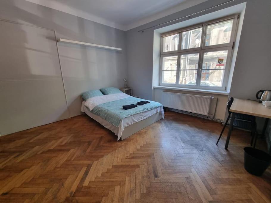 Fantastic Krk - Kr6 Room F Краків Екстер'єр фото